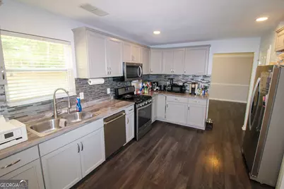 6632 Chason Woods Court, Jonesboro, GA 30238 - Photo 9