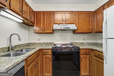 1800 Clairmont Lake #711, Decatur, GA 30033 - Photo 7
