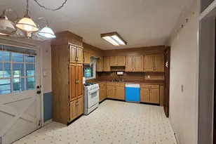 551 Wavelyn Way, Riverdale, GA 30274 - Photo 7
