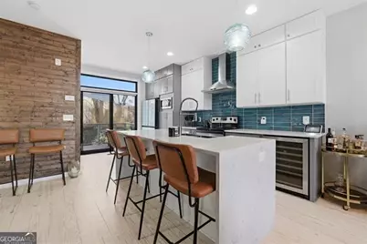 1250 Breuer Mews NW, Atlanta, GA 30318 - Photo 3