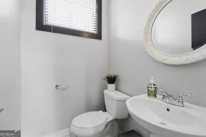 1250 Breuer Mews NW, Atlanta, GA 30318 - Photo 9