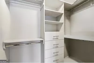 1250 Breuer Mews NW, Atlanta, GA 30318 - Photo 17