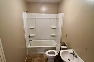 128 N Robbie Dr, Macon, GA 31217 - Photo 13