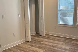672 Cassanova St SE, Atlanta, GA 30315 - Photo 5