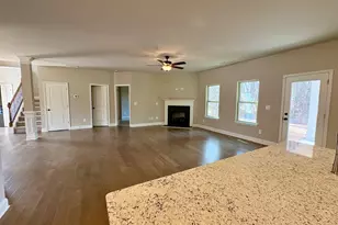 966 Lakeview Oaks Ct, Grayson, GA 30017 - Photo 13