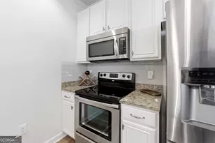 7265 Glisten Ave NE, Sandy Springs, GA 30328 - Photo 15