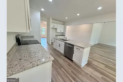 1319 Sycamore Circle, Griffin, GA 30224 - Photo 11