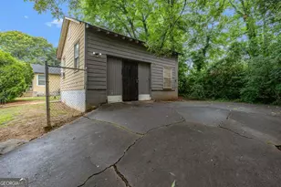 1318 Eason St NW, Atlanta, GA 30314 - Photo 7