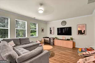 4026 Riverchess Ln SW, Atlanta, GA 30331 - Photo 15