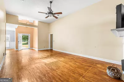 235 Lake Lillian Drive, Perry, GA 31069 - Photo 9