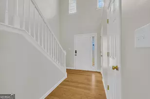 494 Bishop Ct, Commerce, GA 30529 - Photo 3