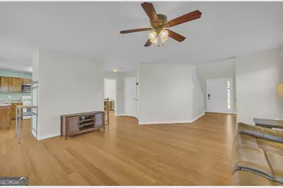 494 Bishop Court, Commerce, GA 30529 - Photo 5