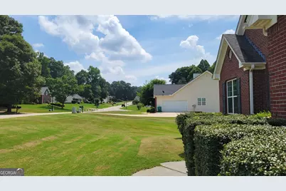 371 Summit Chase Drive, Jefferson, GA 30549 - Photo 3
