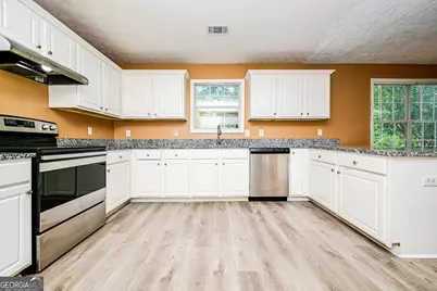 3807 Button Gate Court, Lithonia, GA 30038 - Photo 7