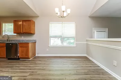 5336 E Shirewick Drive E, Lithonia, GA 30058 - Photo 5
