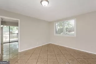 856 Betty Ln, Stone Mountain, GA 30083 - Photo 5