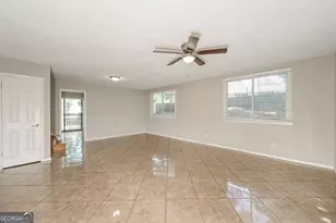 856 Betty Ln, Stone Mountain, GA 30083 - Photo 3