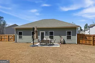 1510 Cragston Dr, Winder, GA 30680 - Photo 3