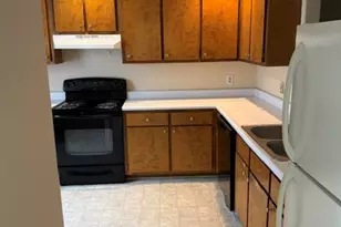 1004 Lucy Ln, Statesboro, GA 30458 - Photo 3
