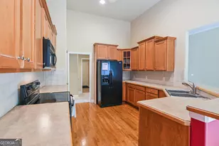 725 Lincoln Dr, Winder, GA 30680 - Photo 3