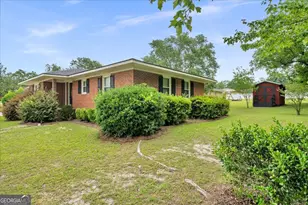 240 E Peter St, Cochran, GA 31014 - Photo 13