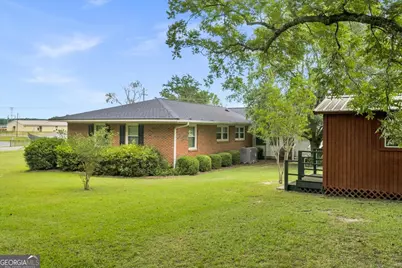 240 E Peter Street, Cochran, GA 31014 - Photo 9