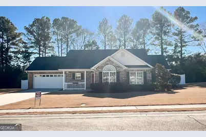 220 Brookstone Drive SW, Calhoun, GA 30701 - Photo 1