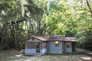 902 Martin Luther King Jr Blvd, Darien, GA 31305 - Photo 1