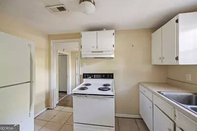 902 Martin Luther King Jr Boulevard, Darien, GA 31305 - Photo 13