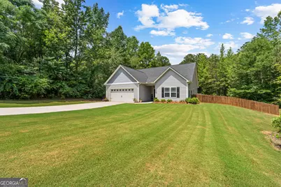 273 Park Pine Circle, Grantville, GA 30220 - Photo 39