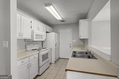 1509 N Hampton Court, Hampton, GA 30228 - Photo 11