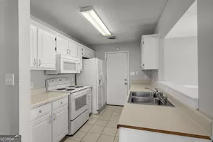 1509 N Hampton Ct, Hampton, GA 30228 - Photo 11