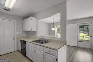 1509 N Hampton Ct, Hampton, GA 30228 - Photo 13