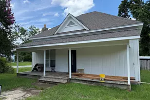 96 Simmons St, Metter, GA 30439 - Photo 1