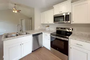 3923 Mosley Rd, Claxton, GA 30417 - Photo 5