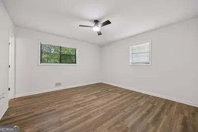 627 Ridge Avenue, Stone Mountain, GA 30083 - Photo 15