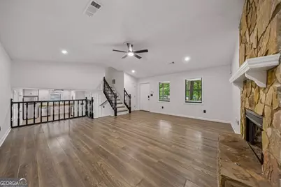 627 Ridge Avenue, Stone Mountain, GA 30083 - Photo 5