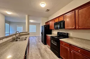 2042 Bayrose Cir, East Point, GA 30344 - Photo 5