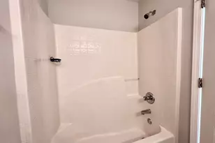 2042 Bayrose Cir, East Point, GA 30344 - Photo 11