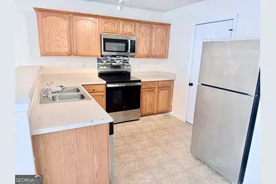 7232 April Court, Morrow, GA 30260 - Photo 5