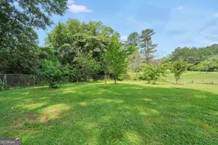 105 Pine St, Barnesville, GA 30204 - Photo 35