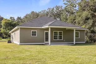 1002 Oglethorpe Ln, Darien, GA 31305 - Photo 3