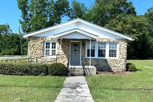 121 Coleman Ave, East Dublin, GA 31027 - Photo 1