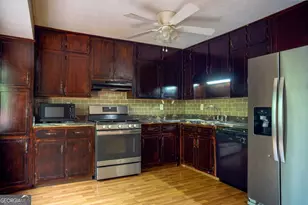 381 Windsor Walk SE, Conyers, GA 30094 - Photo 11
