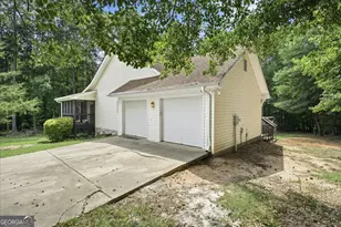 312 Henderson Mill Rd, Mansfield, GA 30055 - Photo 37