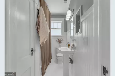 125 E 54th Street, Savannah, GA 31405 - Photo 33