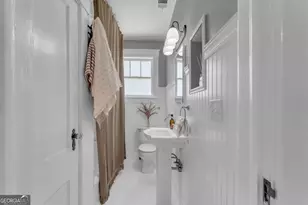 125 E 54th St, Savannah, GA 31405 - Photo 33