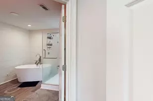 3275 Lenox Road NE, Atlanta, GA 30324 - Photo 29