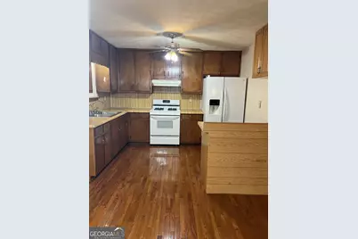 2060 Kimber Trail, Stone Mountain, GA 30088 - Photo 3