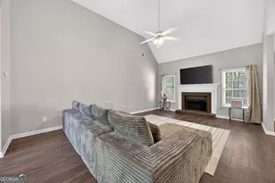 914 Georgian Point Dr, Lawrenceville, GA 30045 - Photo 7